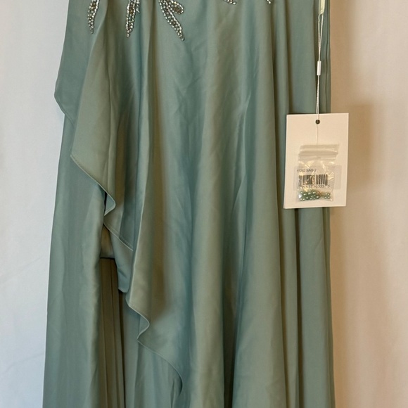 MAC DUGGAL Embellished One Shoulder Asymmetrical Gown Women's Dress Size 2 - Picture 8 of 8